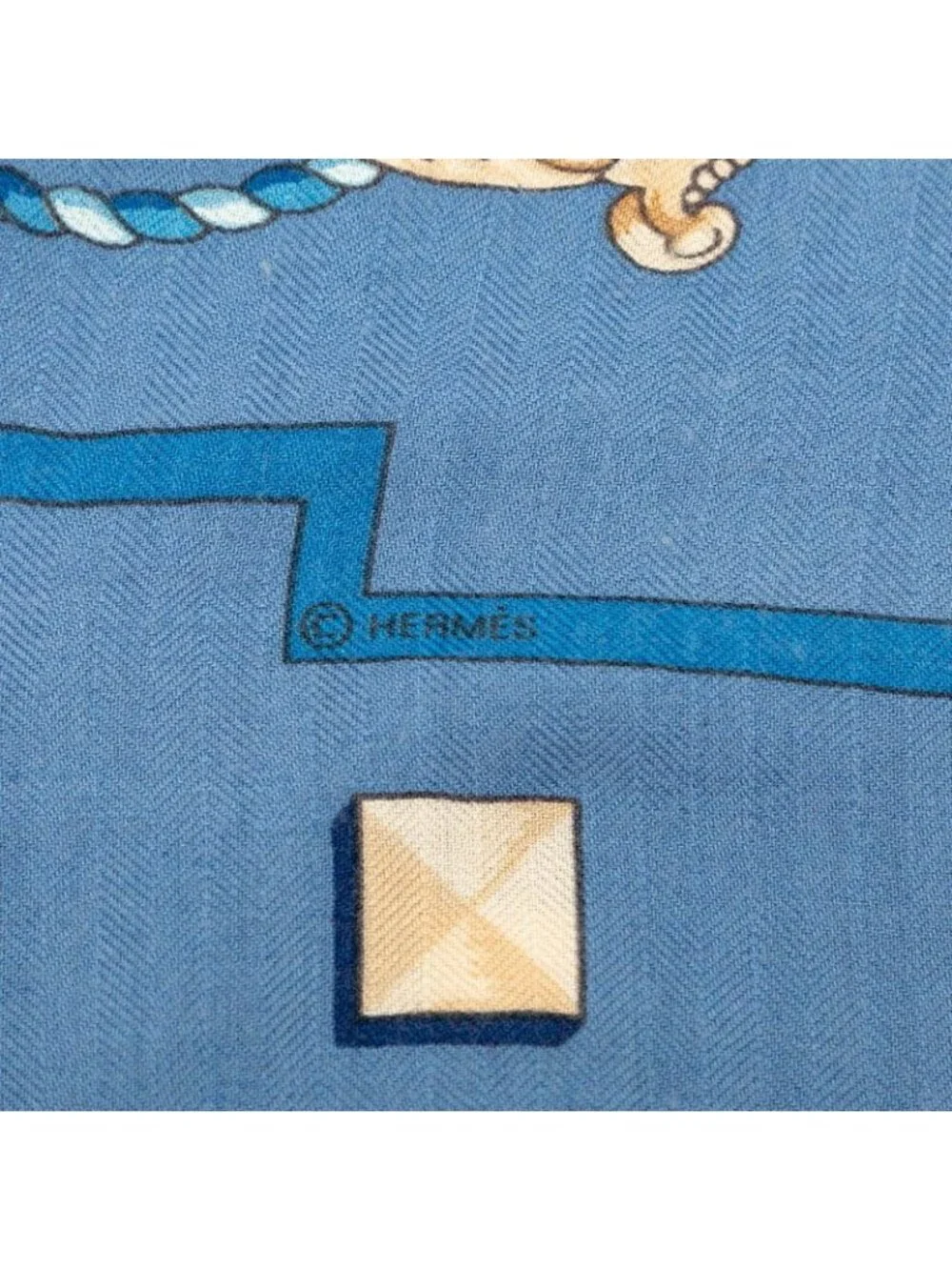 ★SOLD★ Hermes Carre Geant 140 les Cles the Keys Rare Key Scarf Light Blue - Picture 5 of 7